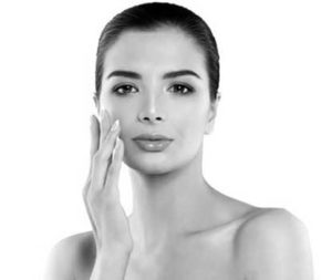 Démonstration injection pour l'embellissement des lèvres